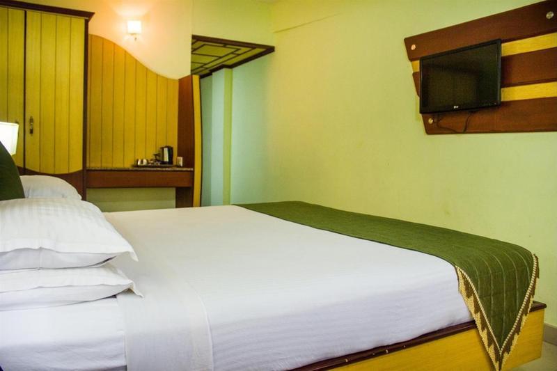 Hotel Ponmari residencyy Ooty Eksteriør billede